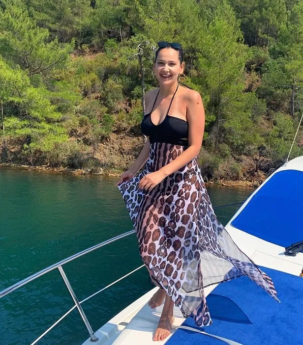 gonul-dagindan-ic-isitacak-yeni-hamle-bir-yeni-aile-bir-de-miss-turkey-guzeli-tozu-dumana-katmaya-geliyor-1634217367098.jpg Bir yeni aile bir de Miss Turkey güzeli tozu dumana katmaya geliyor! Gönül Dağı'ndan iç ısıtacak yeni hamle-4