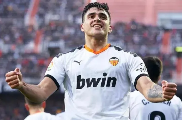 Maxi Gomez kapışması! Fenerbahçe'ye İngiliz ekibi Newcastle United rakip oldu
