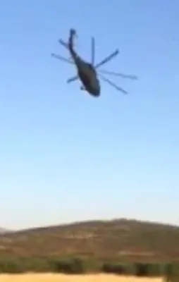 Helikopterle Mehmetçiği böyle selamladı