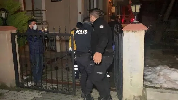 SON DAKİKA: Sancaktepe'de polis kapıyı çalınca camdan atlayan iki kişinin bacağı kırıldı-2