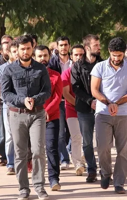 Antalya'da bin 100 FETÖ'cü tutuklandı