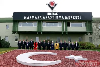 Başkan Recep Tayyip Erdoğan’ın eşi Emine Erdoğan TÜBİTAK Marmara Araştırma Merkezini ziyaret etti: Ağızdan yapılan Kovid-19 testlerinin...
