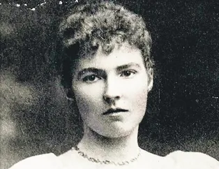 Doğuştan Demir Lady