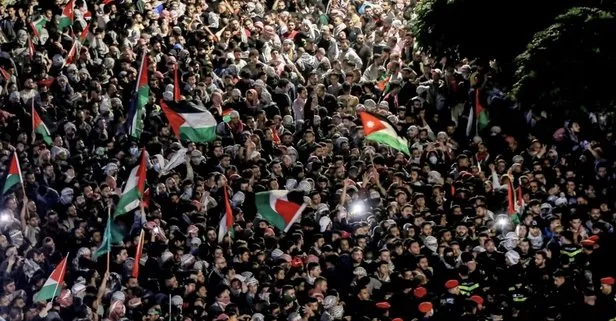 Ürdün’de Gazze için toplanan binlerce gösterici İsrail elçiliğini kuşattı! Destek çağrısı yapan bir gazeteci tutuklandı