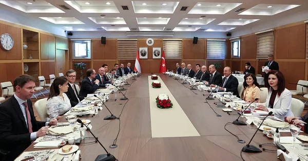 Son dakika: Dışişleri Bakanı Mevlüt Çavuşoğlu'dan Ermenistan'la normalleşme açıklaması-3