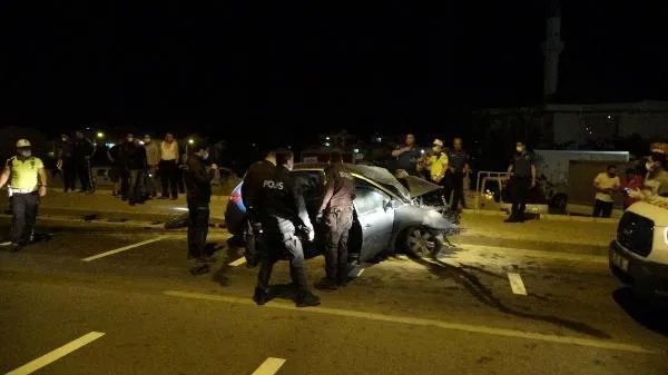 SON DAKİKA: Çanakkale'de gece yarısı feci kaza: Sivil polis aracı ile otomobil çarpıştı-5