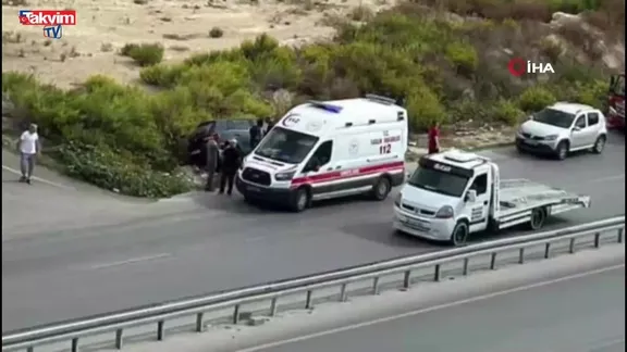 Mersin’de otomobil şarampole devrildi: 1 ölü | Kaza anı güvenlik kamerasına yansıdı