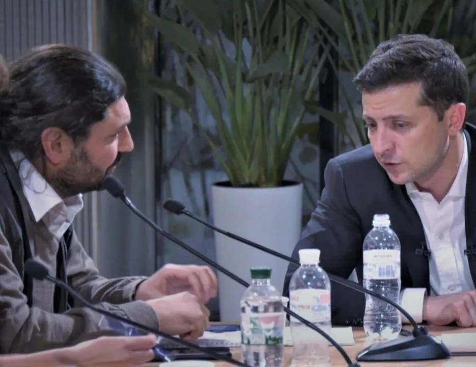 Zelenskiy’nin yanı başındaki FETÖ’cü kim?