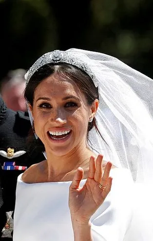 Kıvırcıksa hamile