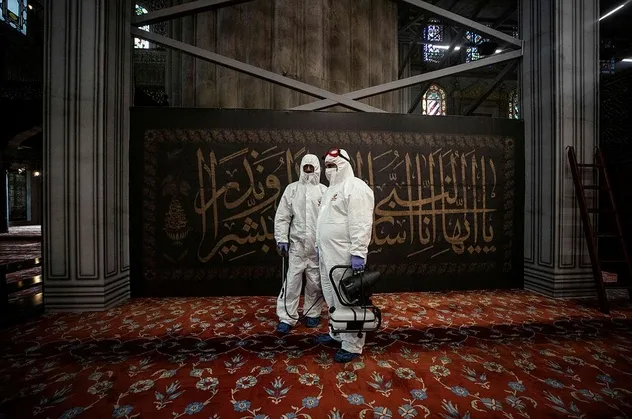 Camilerde yeni dönemin kuralları belli oldu! Abdest ve maske...