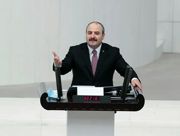 sanayi-ve-teknoloji-bakani-mustafavarank-youtubeun-turkiyede-temsilcilik-acma-kararini-yorumladi-duzenlemenin-guzel-neticelerini-goruyoruz-1608132043922.jpg Sanayi ve Teknoloji Bakanı Mustafa Varank, YouTube'un Türkiye'de temsilcilik açma kararını yorumladı: Düzenlemenin güzel neticelerini görüyoruz-3