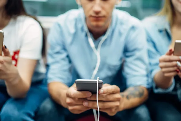 cep-telefonunda-otv-indirimi-gelecek-mi-ne-zaman-2023-otv-cep-telefonu-ve-tabletlerden-kalkacak-mi-flas-acikla-1673701796457.jpg 2023 ÖTV cep telefonu ve tabletlerden kalkacak mı? Cep telefonunda ÖTV indirimi gelecek mi, ne zaman? FLAŞ AÇIKLAMA!-3