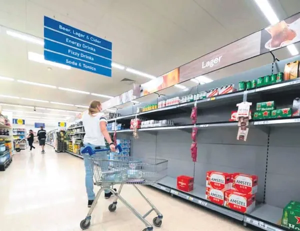 Markette ürünler kalmadı, benzin sıkıntısı yaşandı! Avrupa'da şimdi de borç sorunu büyüyor-6