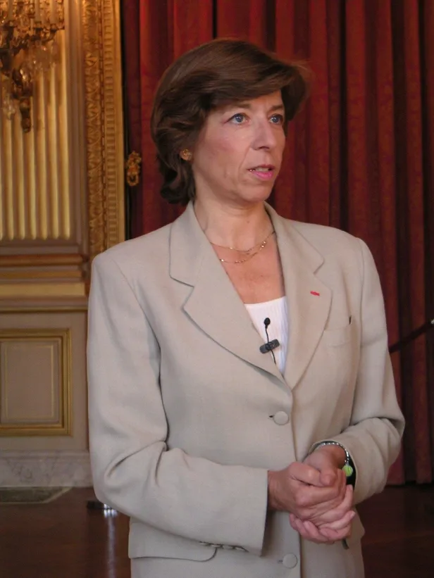 fransa-disisleri-bakani-catherine-colonna-teroristlere-arka-cikarak-uclu-muhtirayi-hedef-aldi-ypgpkkya-methiye-1659554245689.jpeg Fransa Dışişleri Bakanı Catherine Colonna teröristlere arka çıkarak üçlü muhtırayı hedef aldı! YPG/PKK'ya methiyeler dizdi-4