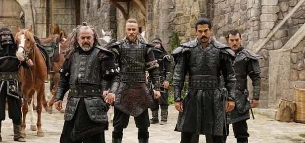 Hayranları bekliyordu ters köşe yapıldı! Ertuğrul Bey geri dönüyor! Ertuğrul Bey'i Engin Altan Düzyatan yerine...-4