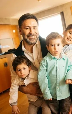 İzzet Yıldızhan dokuzuncu kez baba oldu...Hedefe az kaldı
