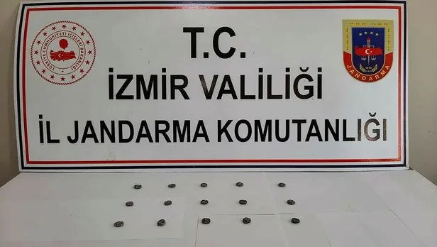 izmirde-tarihi-eser-operasyonu-yuzlerce-sikke-ele-gecirildi-1653635666839.jpeg
