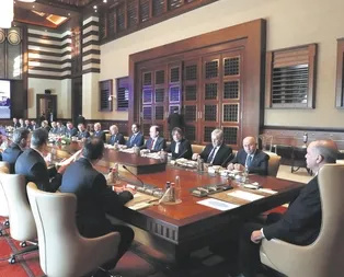 Başkan Erdoğandan kulüp başkanlarına net mesaj: Sorunları masada çözün, size yakışan budur