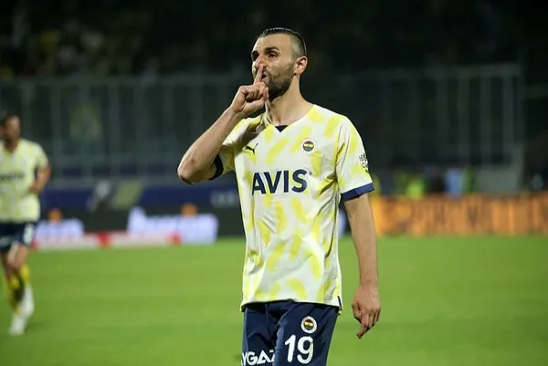 son-dakika-fenerbahceden-olayli-austria-wien-maci-hakkinda-aciklama-1660923675100.jpg