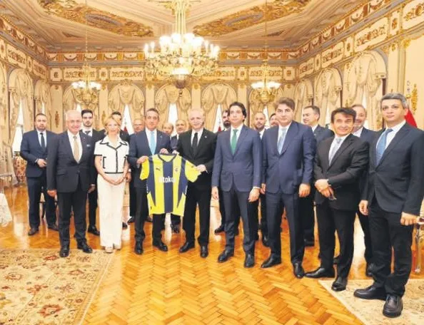 Fenerbahçe’den Vali Gül’e ziyaret
