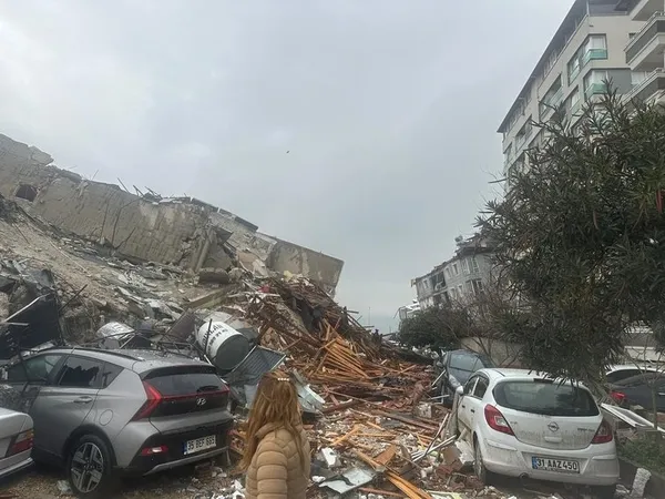 chpli-belediyelerde-rezaletin-siniri-yok-afet-zamani-halk-tvyi-fonladilar-92-altini-ic-ettiler-1680932181183.jpg CHP'li belediyelerde rezaletin sınırı yok! Afet zamanı Halk Tv'yi fonladılar, 92 altını iç ettiler-3