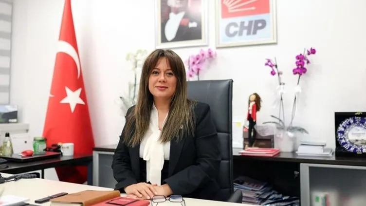 CHP Genel Başkan Yardımcısı Koza Yardımcı istifa etti!