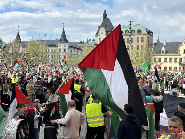 2024 Eurovision Şarkı Yarışması'nın finalinin başlamasına saatler kala on binlerce kişi soykırımcı İsrail'i protesto etti - 21