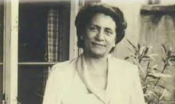 safiye-ali-kimdir-googledan-safiye-ali-doodle-surprizi-safiye-alinin-hayati-1612246423417.jpg Google'dan Safiye Ali Doodle sürprizi! Safiye Ali'nin ilham veren hayatı! Safiye Ali kimdir?-3