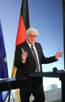 Astana Zirvesi Almanya'nın boğazına düğümlendi