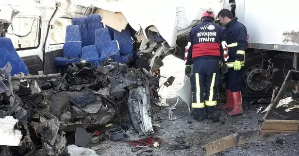 Türkiye güne acı başladı: Feci kaza!