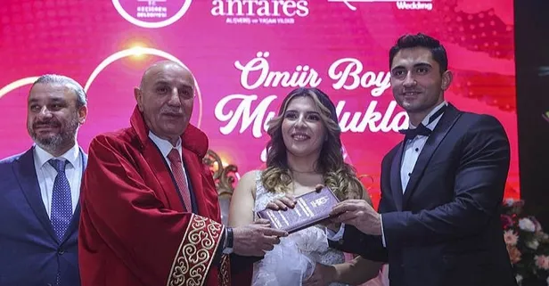 Cumhur İttifakı'nın Ankara adayı Turgut Altınok 14 Şubat Sevgililer Günü'nde 14 çiftin nikahını kıydı!