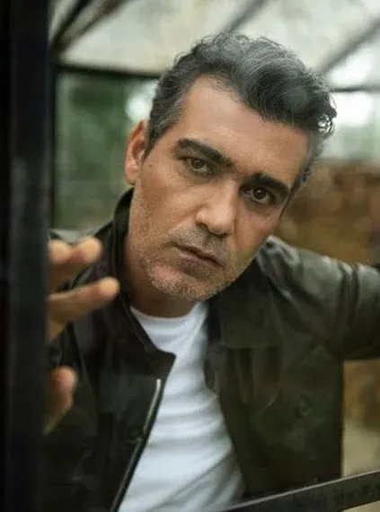 Kanal D dizisi Sadakatsiz'in Volkan'ı Caner Cindoruk gizlisi saklısı kalmamış! 19 yaş küçük genç kadına attığı bu mesajlar fena-4