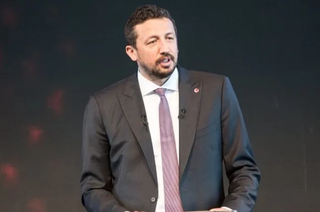 TBF Başkanı Türkoğlu Dörtlü Final'e kalan Fenerbahçe ve Anadolu Efes'i tebrik etti