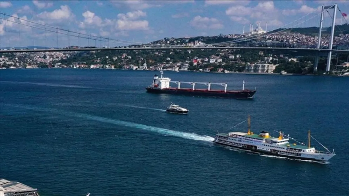 İstanbul Boğazı gemi trafiği askıya alındı!