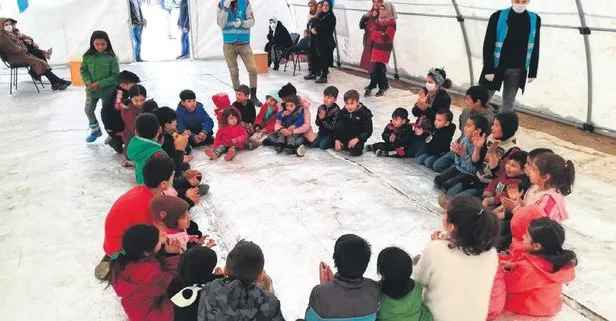 Suriyeli çocuk mültecinin ağır yükü