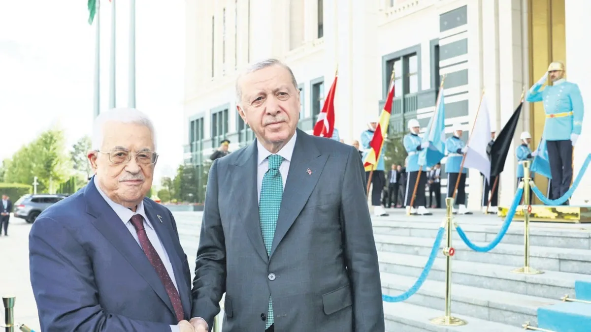 Soykırımcı katile tarih dersi...
