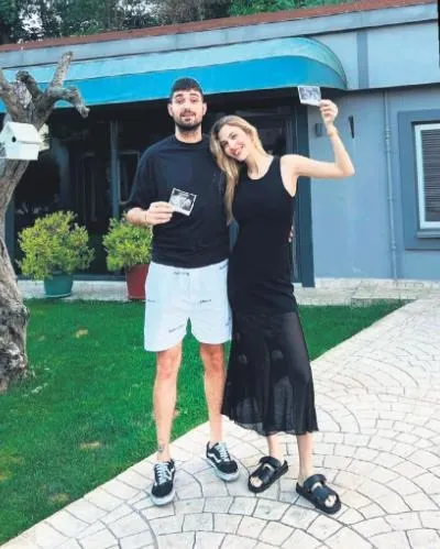 ido-tatlises-ile-yasemin-sefkatli-tek-yumurta-ikizi-bekliyor-unlu-cift-gun-sayiyor-1695159906932.jpeg İdo Tatlıses ile Yasemin Şefkatli tek yumurta ikizi bekliyor! Ünlü çift anne baba olmaya gün sayıyor-2