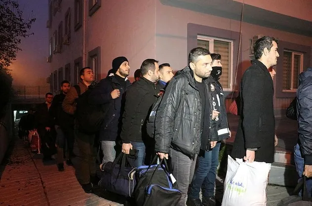 Balıkesir merkezli FETÖ operasyonu: 23 FETÖ şüphelisi adliyeye sevk edildi