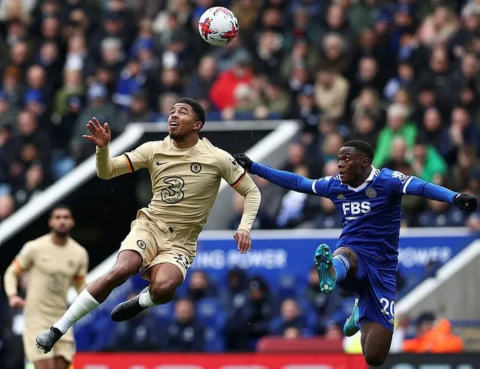 fbahce-batshuayinin-alternatifini-adada-buldu-zambiyali-golcu-patson-dakanin-menajeri-ile-temasa-gecildi-1703020628576.jpeg F.Bahçe Batshuayı'nin alternatifini Ada'da buldu! Zambiyalı golcü Patson Daka'nın menajeri ile temasa geçildi-4