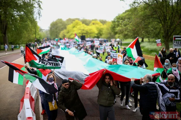 SON DAKİKA: Filistinlilerin katledilmesi protesto ediliyor! Binler Londra'da İsrail Büyükelçiliği'ne yürüyor - 47