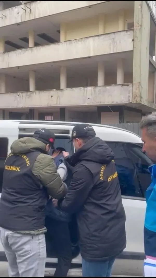 tuzlada-gaspcilar-sert-kayaya-carpti-2-milyonu-calmak-isterken-yakalandilar-1710316350520.jpeg Tuzla'da gaspçılar sert kayaya çarptı: 2 milyonu çalmak isterken yakalandılar-3