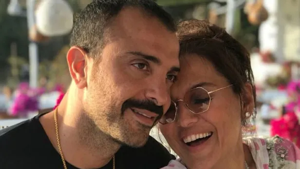 Okan Kurt'tan boşanan Demet Akalın kendine yeni ev bakıyor-1