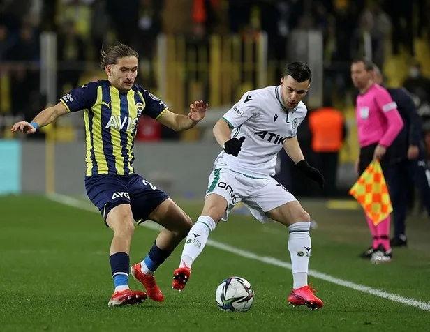 fenerbahce-konyaspora-karsi-geriden-gelip-kazanmayi-bildi-farki-2ye-indirdi-1647819926788.jpeg