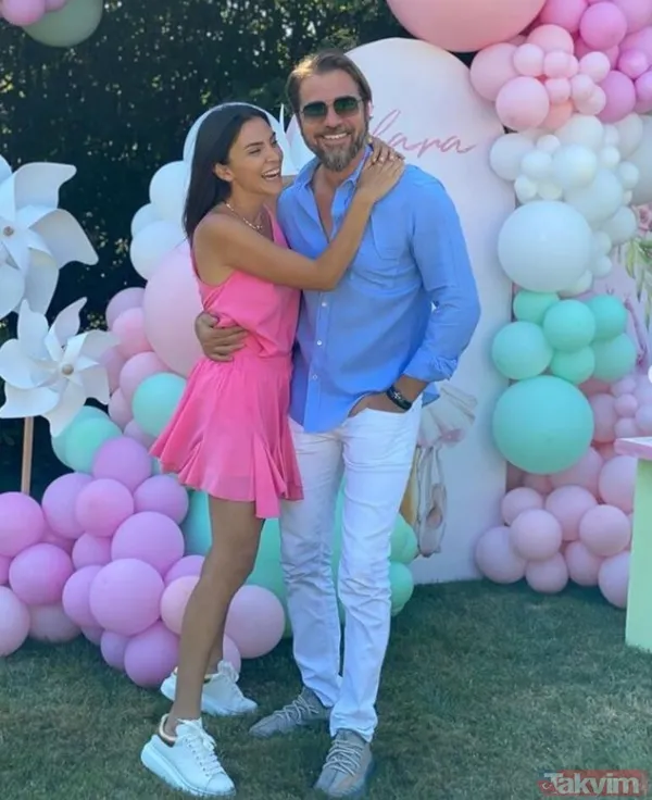 Engin Altan Düzyatan ve eşi Neslişah Alkoçlar sosyal medyada aşka geldi! Çocuklarını bile saklıyorlardı ama... - 5