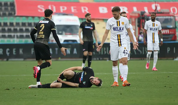 son-dakika-super-ligde-ankaragucune-transfer-yasagi-geldi-1609147507374.jpg SON DAKİKA: Süper Lig'de Ankaragücü'ne transfer yasağı geldi-4