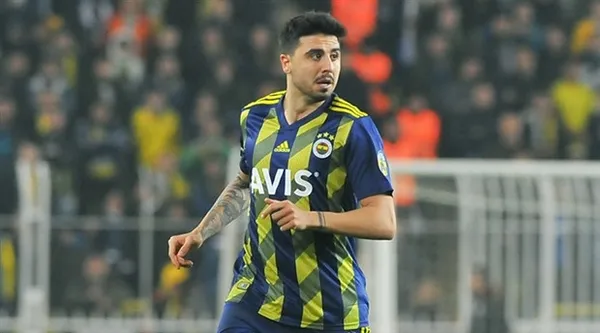 ozan-tufan-fenerbahceye-donuyor-1643794189936.jpg Son dakika: Ozan Tufan Fenerbahçe'ye dönüyor-2