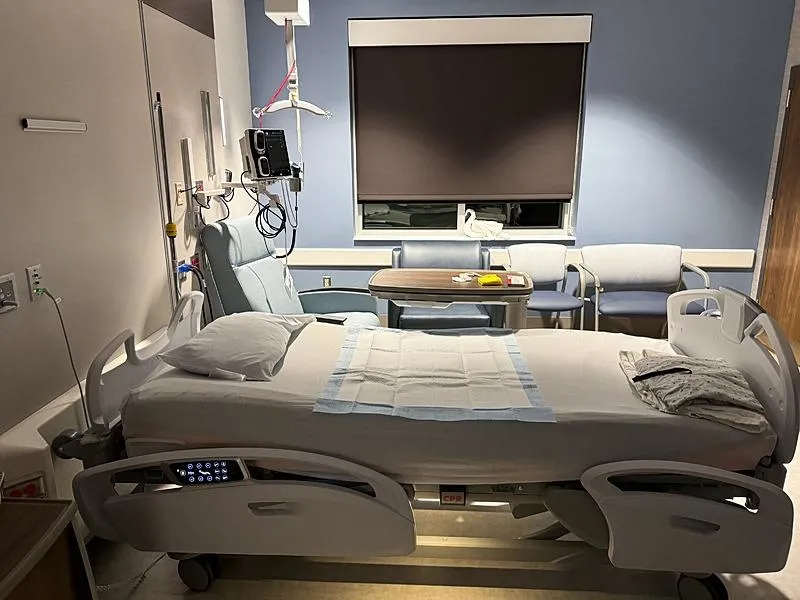 Anadolu Ajansı (AA), Fetullahçı Terör Örgütü (FETÖ) elebaşı Fetullah Gülen'in ABD'nin Pensilvanya eyaletinde öldüğü yerin St. Luke's Hastanesinin Monroe kampüsü olduğunu tespit ederek, ölmeden önce kaldığı odayı görüntüledi. (AA)