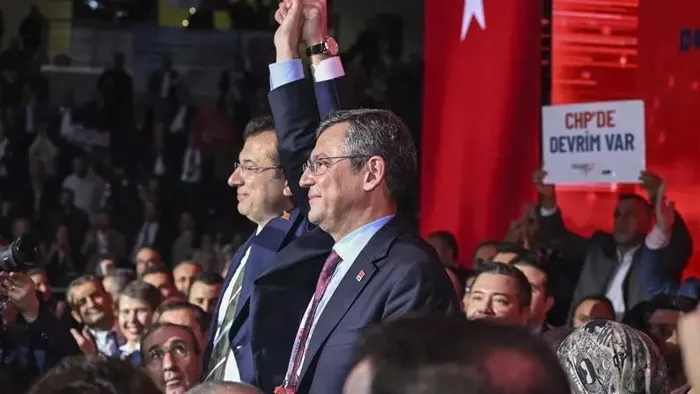 iyi-partideki-depremin-perde-arkasi-meral-aksener-tekrar-masaya-mi-oturtulacak-baski-basladi-1700031994295.jpeg İYİ Parti'deki depremin perde arkası... Meral Akşener tekrar masaya mı oturtulacak? Baskı başladı... Akşener'den rest-9