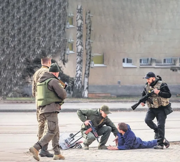 Ukrayna’da hain avı başladı: Bu kapsamda iki general görevden alındı-2