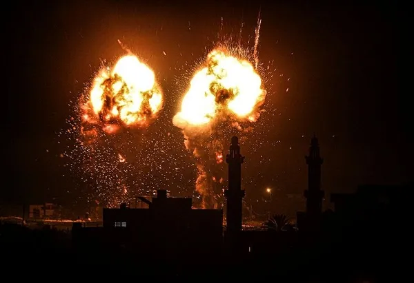 Son dakika: Terörist İsrail'in mazlum Filistin halkına saldırısı sürüyor! İsrail savaş uçakları Gazze'yi vurdu-5